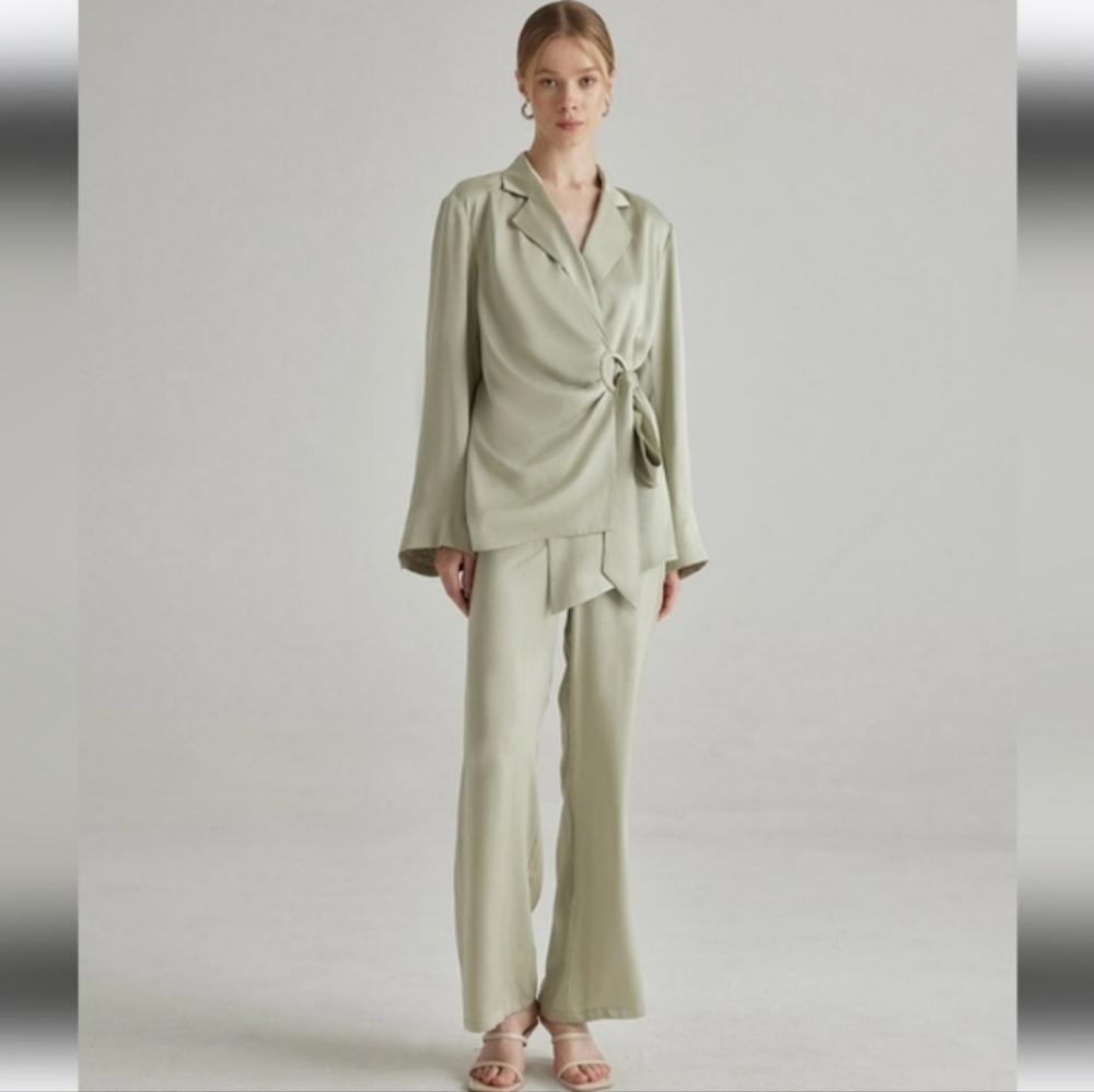 NWT Celadon Wide Leg Silk Trousers (Celadon/Sage Green) - Silk Maison - Picture 3 of 11